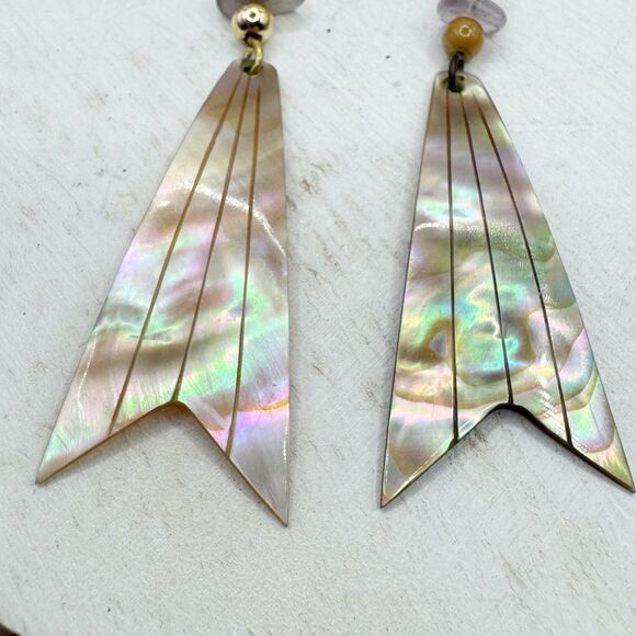 Vtg Geometric Carved abalone Long Dangle Earrings Amethyst Chip Gold Tone Beachy - Picture 3 of 10